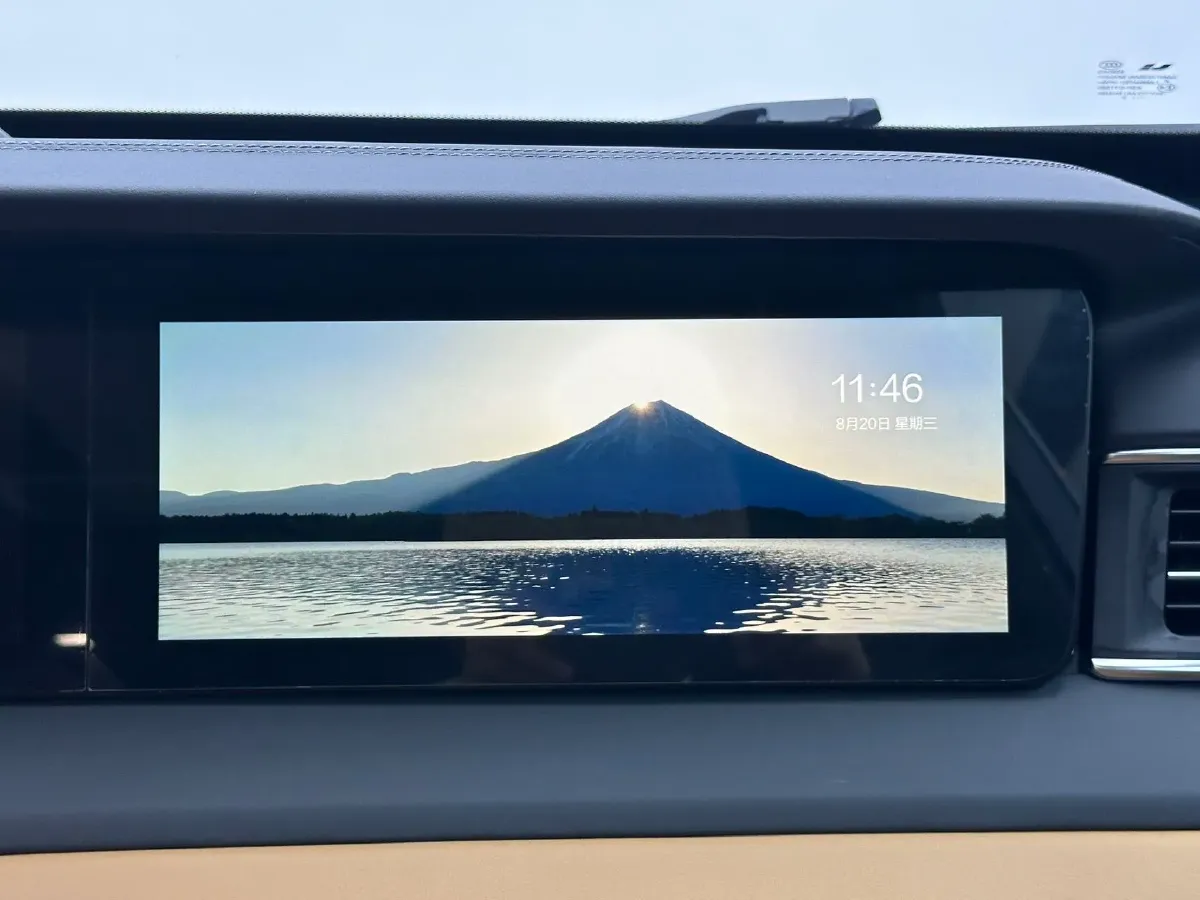 2020 Li ONE Range Extended 131HP REEV 40.5KWH,autocango,china used car exporter,china ev exporter,chinese used car exporter,chinese used ev exporter