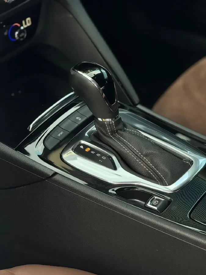 2019 LYNK&CO 03 2.0T 254HP L4 8AT,autocango,china used car exporter,china ev exporter,chinese used car exporter,chinese used ev exporter