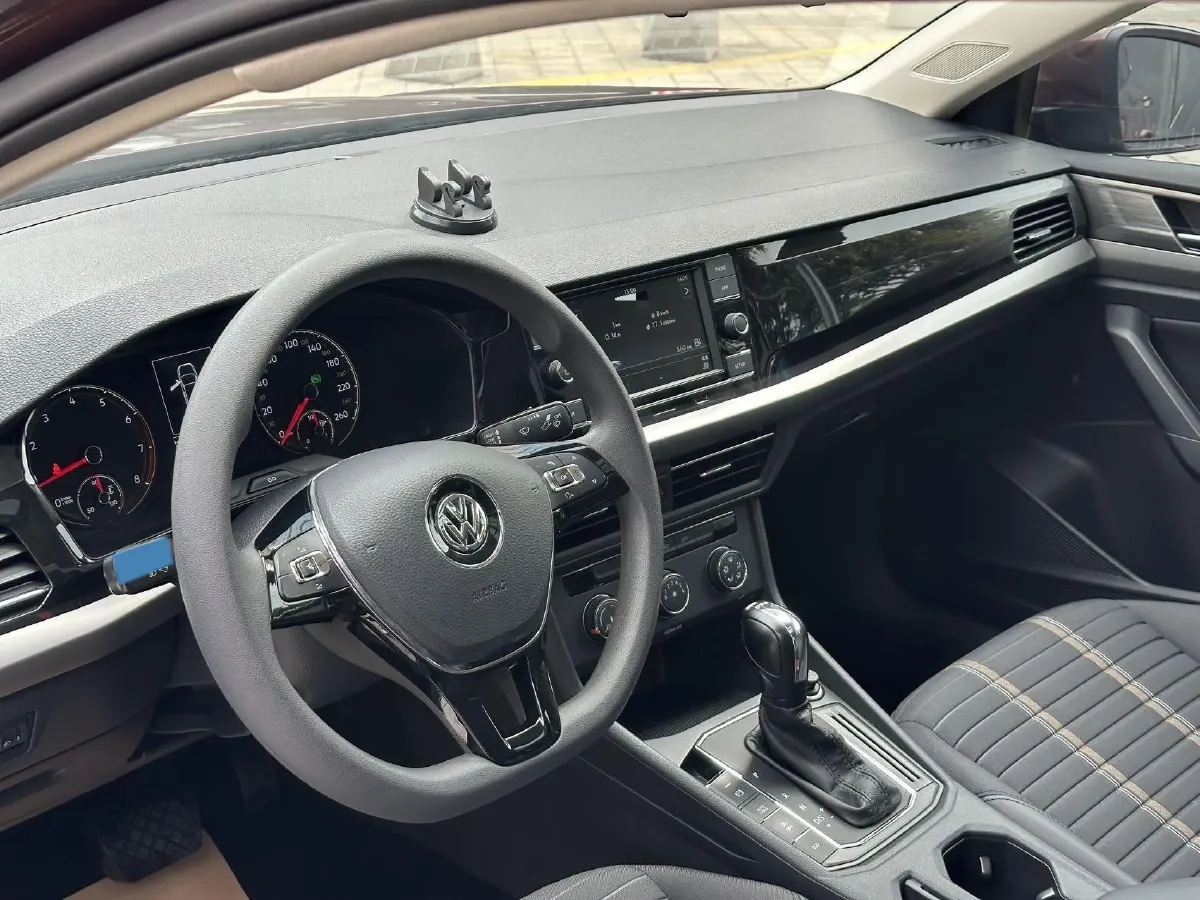 2018 Skoda Karoq 1.4T 150HP L4 7DCT,autocango,china used car exporter,china ev exporter,chinese used car exporter,chinese used ev exporter