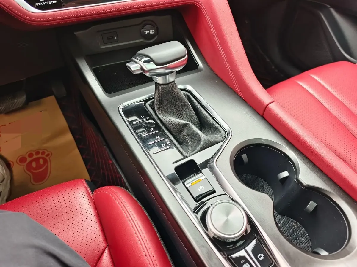 2020 ChangAn CS75 Plus 1.5T 178HP L4 6AT,autocango,china used car exporter,china ev exporter,chinese used car exporter,chinese used ev exporter