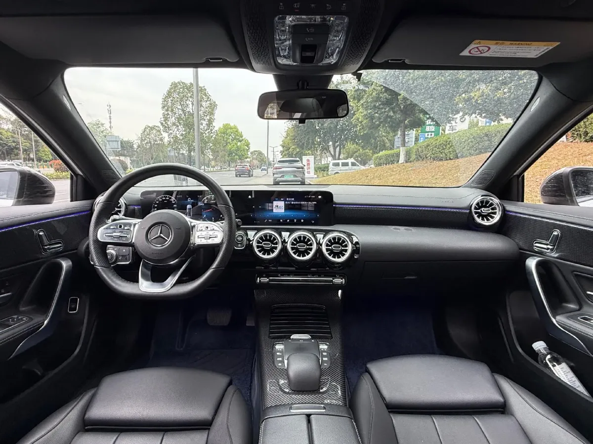 2022 Mercedes-Benz A Class 1.3T 163HP L4 7DCT,autocango,china used car exporter,china ev exporter,chinese used car exporter,chinese used ev exporter