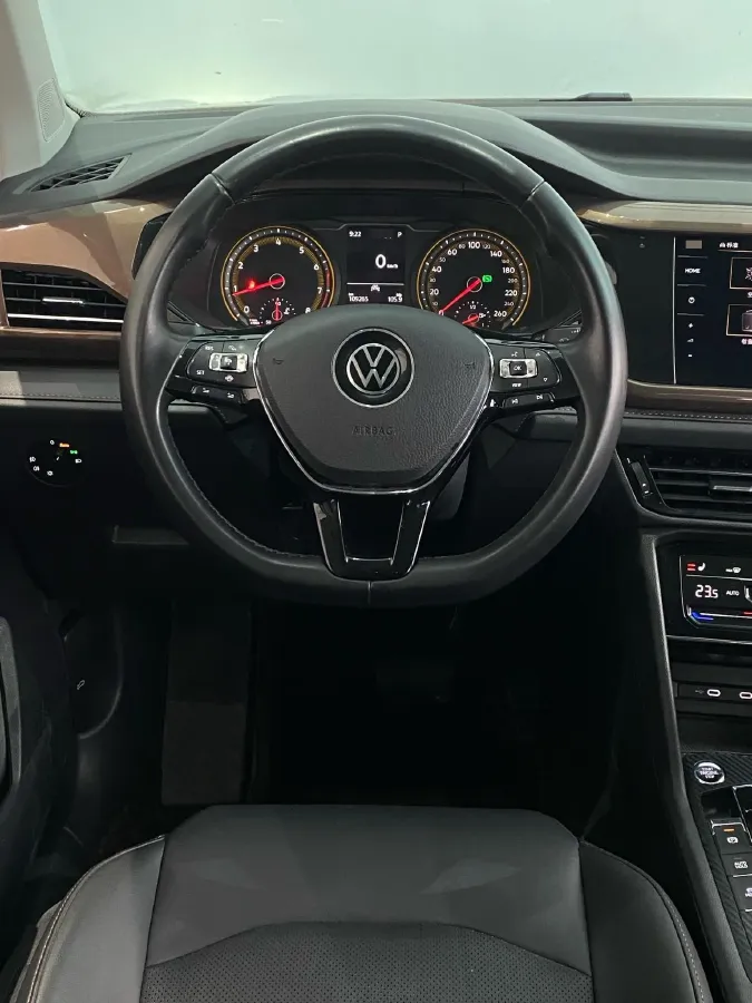 2021 Volkswagen Tharu 1.4T 150HP L4 7DCT,autocango,china used car exporter,china ev exporter,chinese used car exporter,chinese used ev exporter