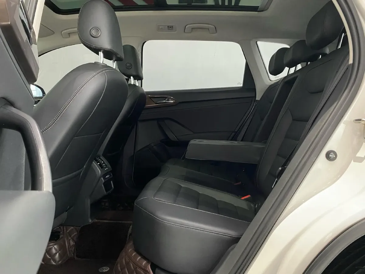 2021 Volkswagen Tharu 1.4T 150HP L4 7DCT,autocango,china used car exporter,china ev exporter,chinese used car exporter,chinese used ev exporter