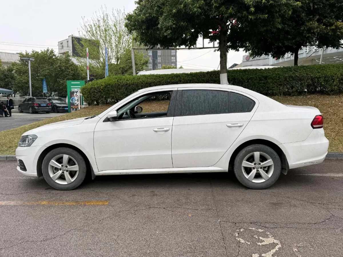 2019 Volkswagen T-Cross 1.5L 113HP L4 6AT,autocango,china used car exporter,china ev exporter,chinese used car exporter,chinese used ev exporter