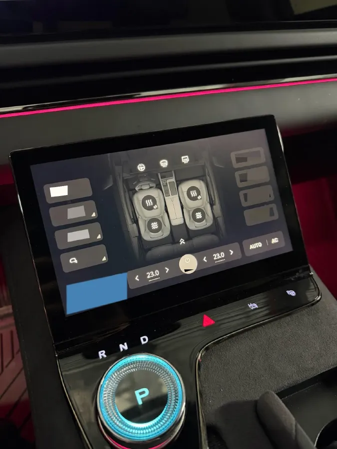 2024 Voyah ZhuiGuang 1.5T 136HP L4 PHEV 43KWH,autocango,china used car exporter,china ev exporter,chinese used car exporter,chinese used ev exporter