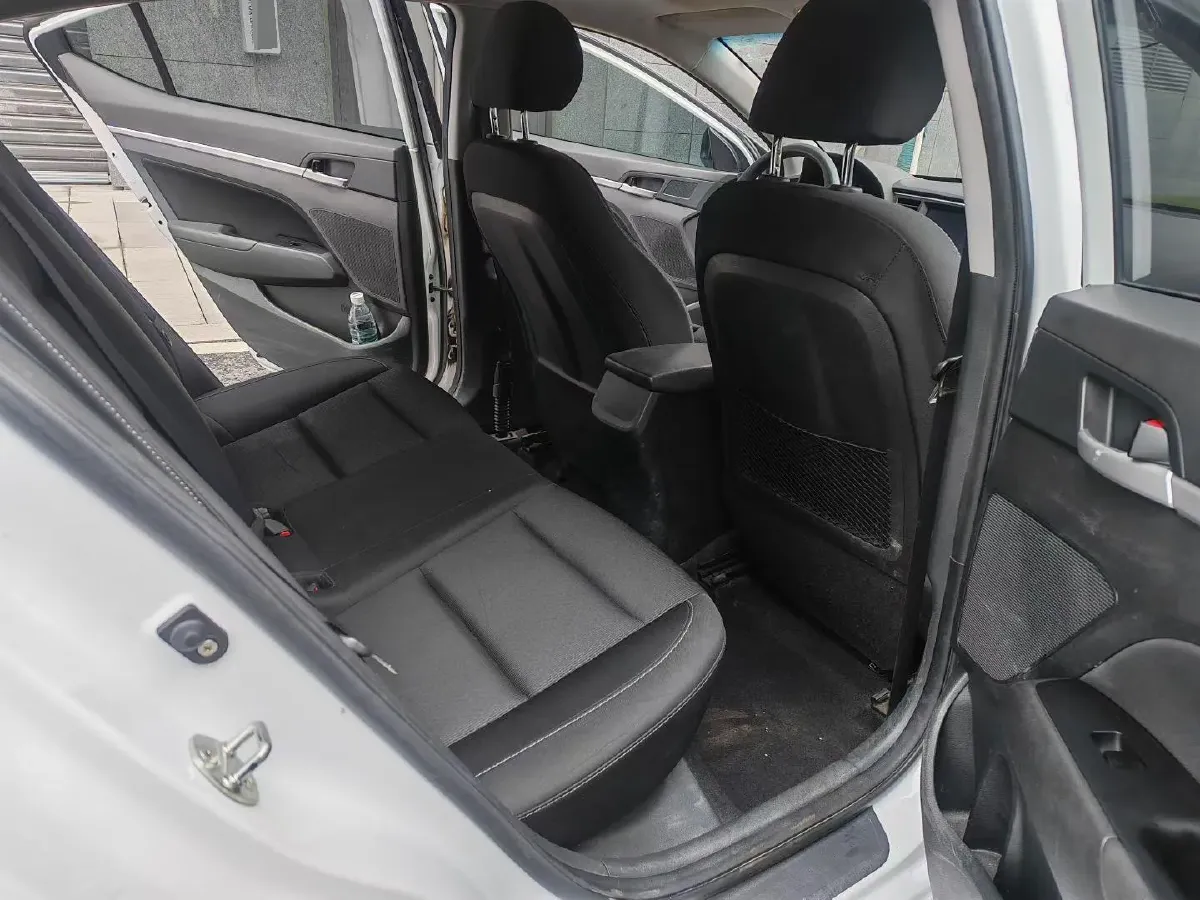 2016 Hyundai Elantra 1.6L 130HP L4 6AT,autocango,china used car exporter,china ev exporter,chinese used car exporter,chinese used ev exporter