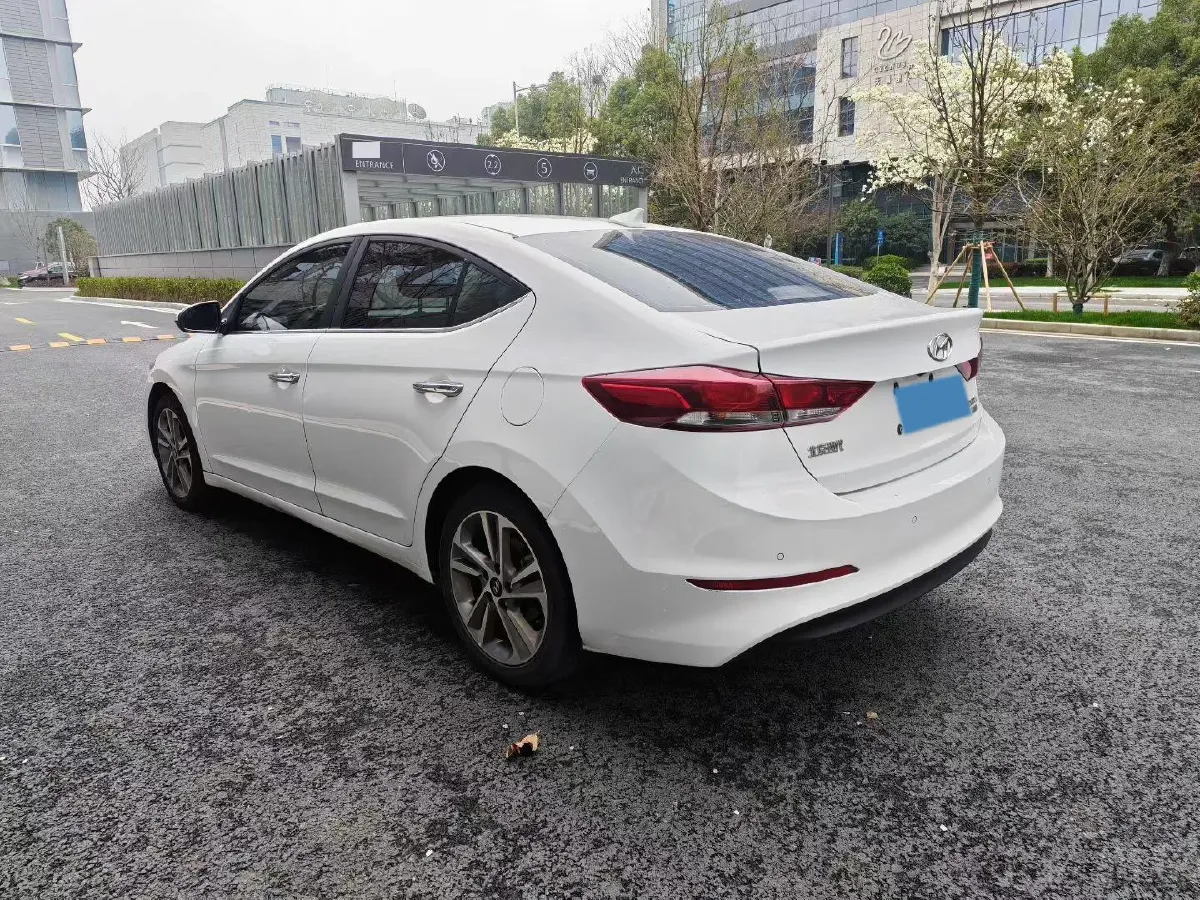 2016 Hyundai Elantra 1.6L 130HP L4 6AT,autocango,china used car exporter,china ev exporter,chinese used car exporter,chinese used ev exporter