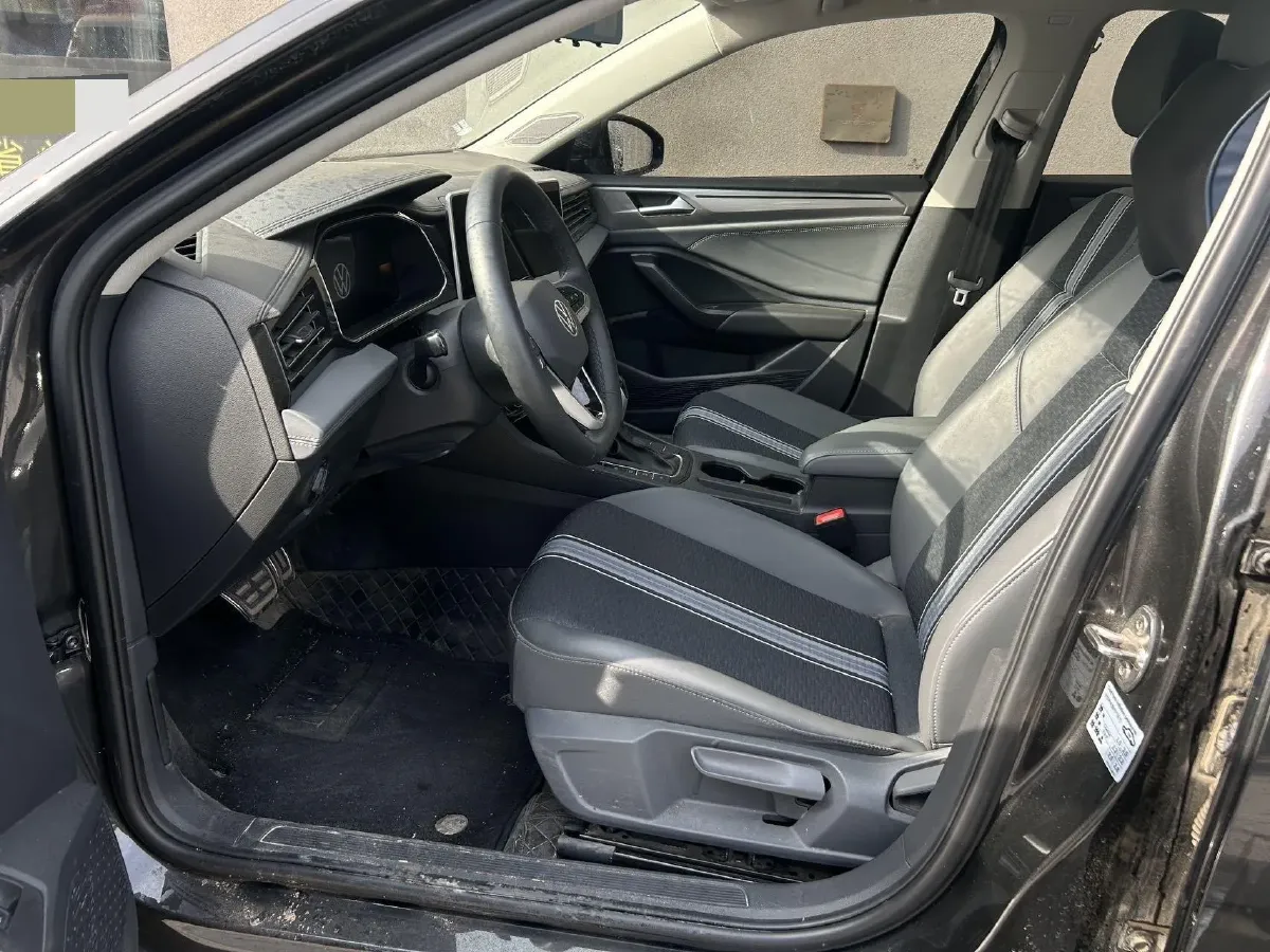 2023 Volkswagen Sagitar 1.5T 160HP L4 7DCT,autocango,china used car exporter,china ev exporter,chinese used car exporter,chinese used ev exporter