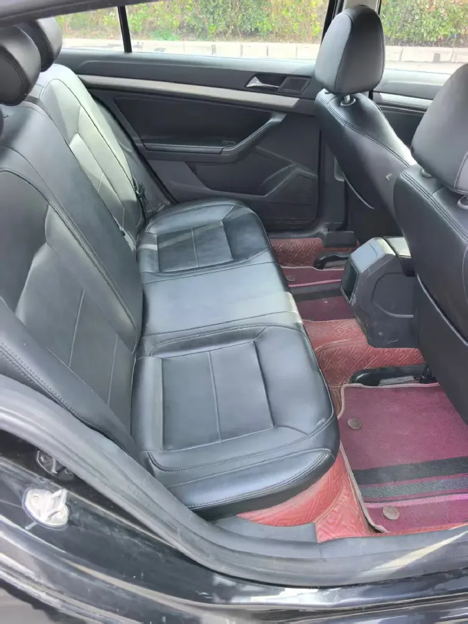 2017 Volkswagen Lavida 1.6L 110HP L4 6AT,autocango,china used car exporter,china ev exporter,chinese used car exporter,chinese used ev exporter