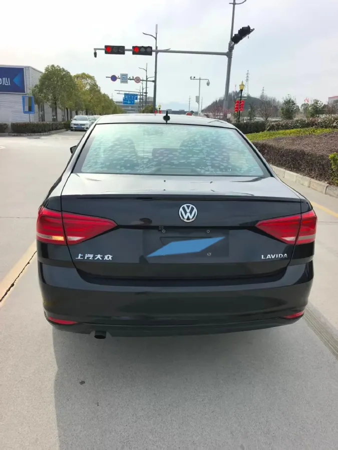 2017 Volkswagen Lavida 1.6L 110HP L4 6AT,autocango,china used car exporter,china ev exporter,chinese used car exporter,chinese used ev exporter