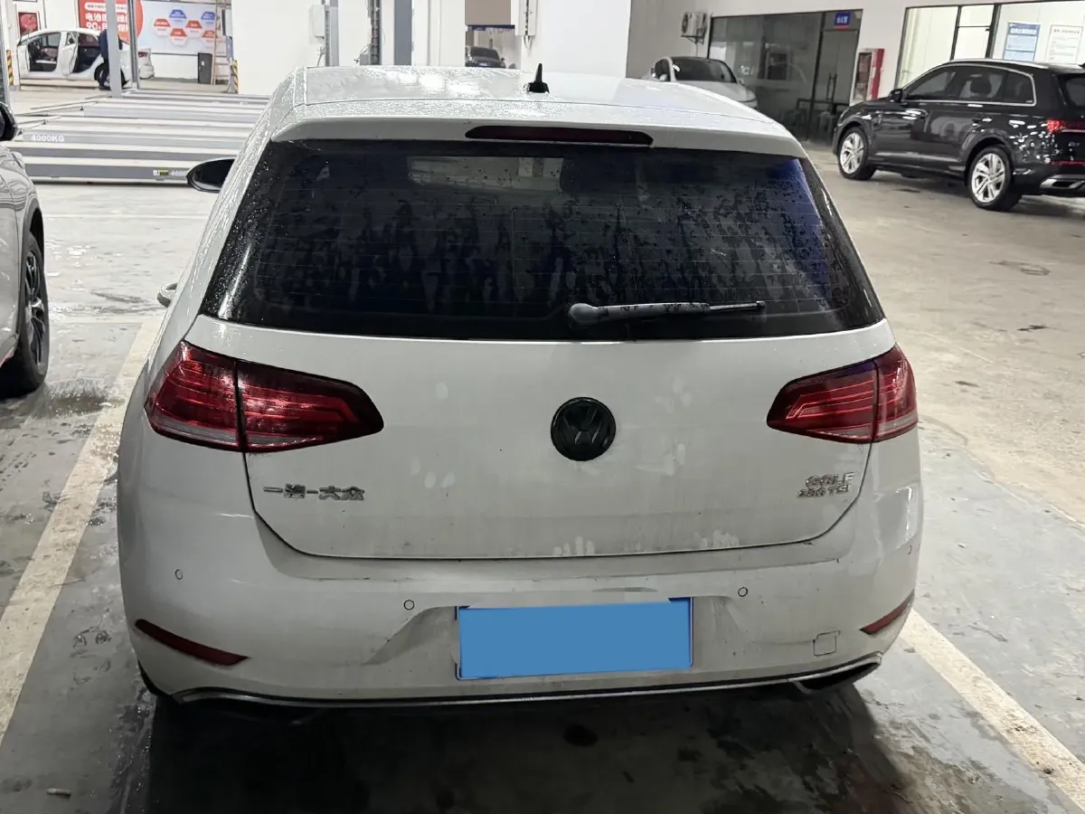 2019 Brilliance Auto V7 1.8T 231HP L4 7DCT,autocango,china used car exporter,china ev exporter,chinese used car exporter,chinese used ev exporter