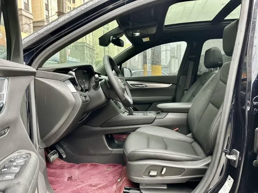 2021 Cadillac XT6 2.0T 237HP L4 9AT,autocango,china used car exporter,china ev exporter,chinese used car exporter,chinese used ev exporter