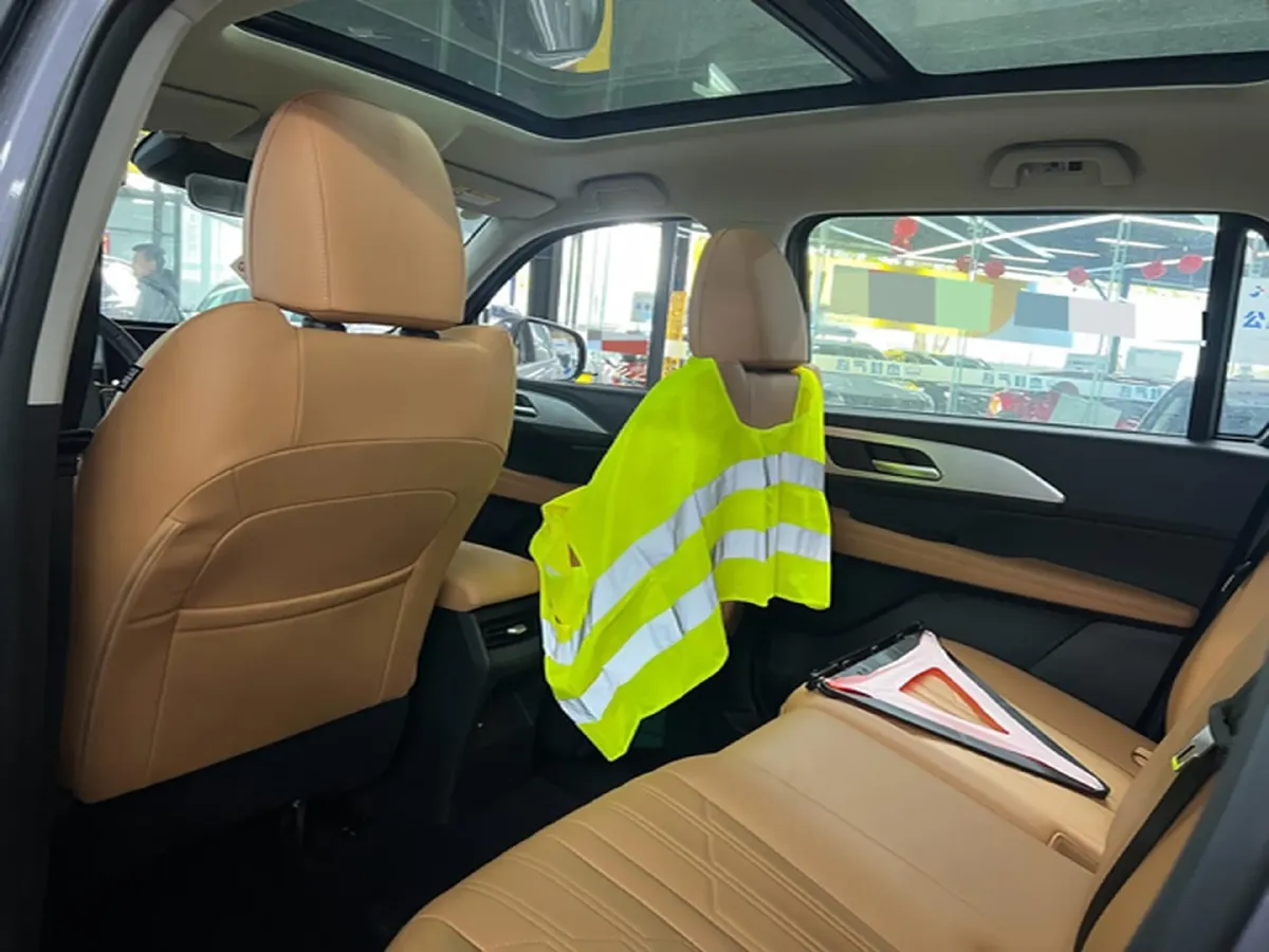 2023 Haval H5 2.0T 224HP L4 8AT,autocango,china used car exporter,china ev exporter,chinese used car exporter,chinese used ev exporter