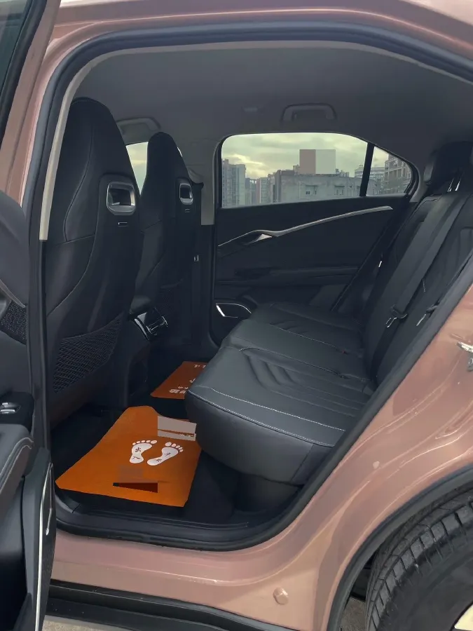 2022 Ford Focus 1.5T 177HP L4 6AT,autocango,china used car exporter,china ev exporter,chinese used car exporter,chinese used ev exporter