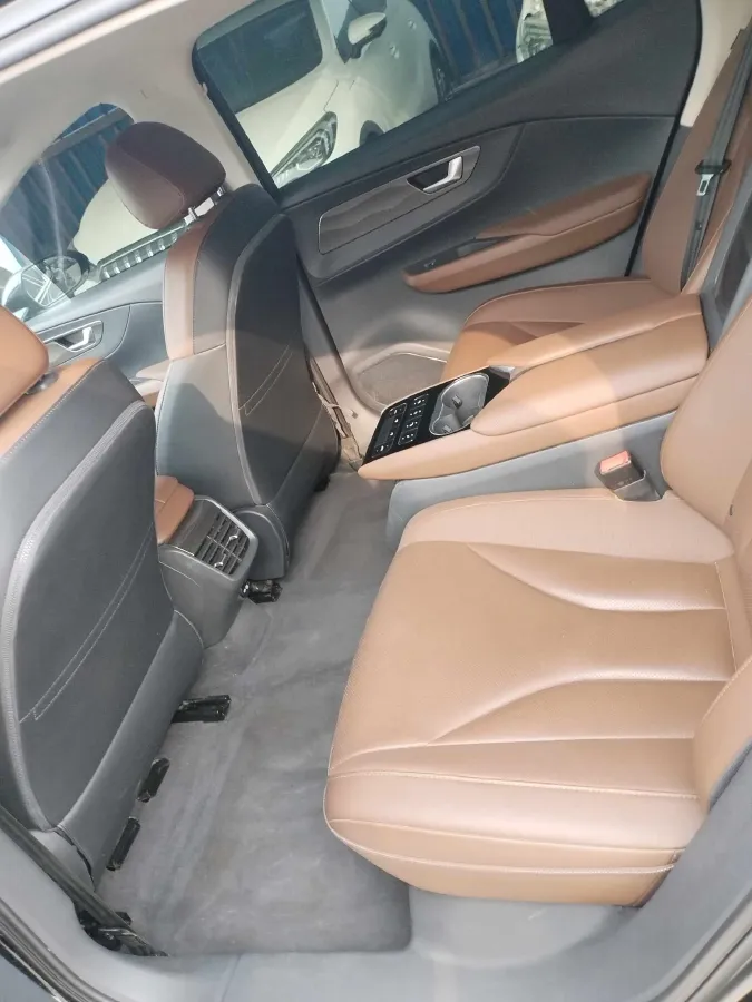 2021 HongQi E-QM5 BEV 54KWH,autocango,china used car exporter,china ev exporter,chinese used car exporter,chinese used ev exporter