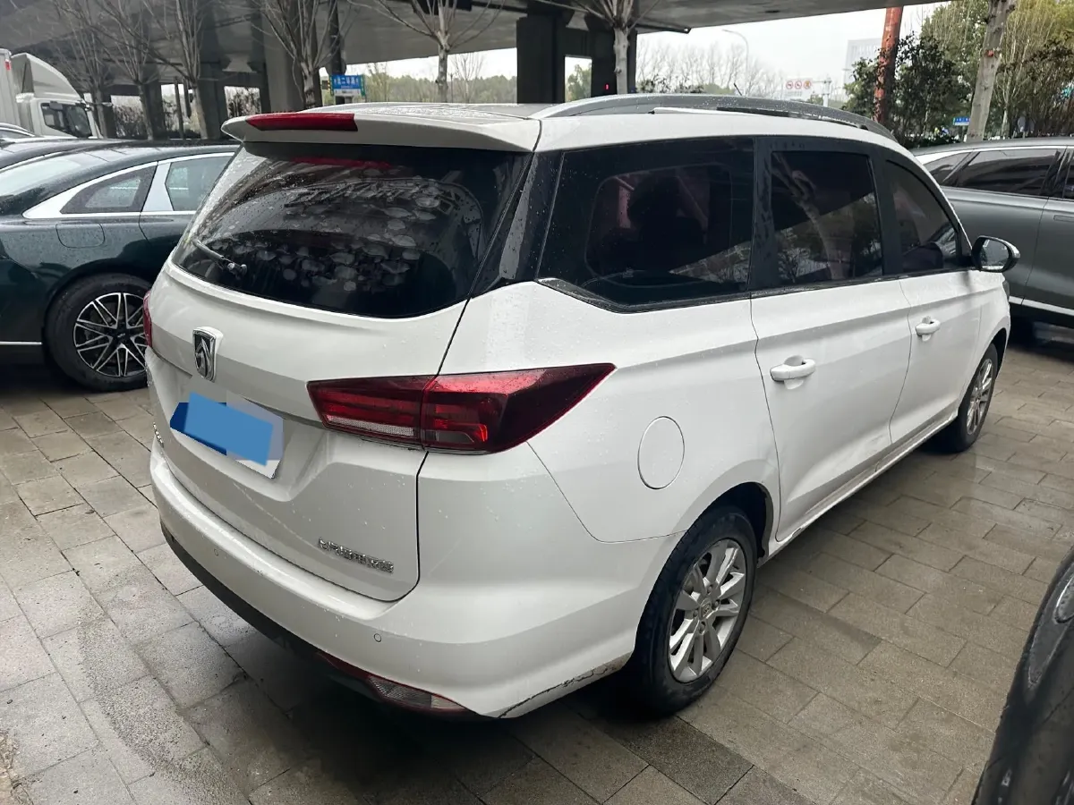 2019 BaoJun 360 1.5L 105HP L4 6MT,autocango,china used car exporter,china ev exporter,chinese used car exporter,chinese used ev exporter