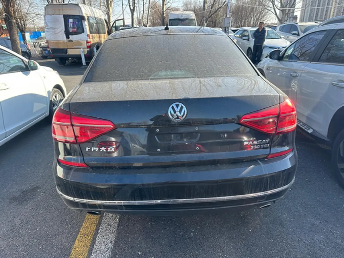 2017 Volkswagen Passat 1.8T 180HP L4 7DCT,autocango,china used car exporter,china ev exporter,chinese used car exporter,chinese used ev exporter