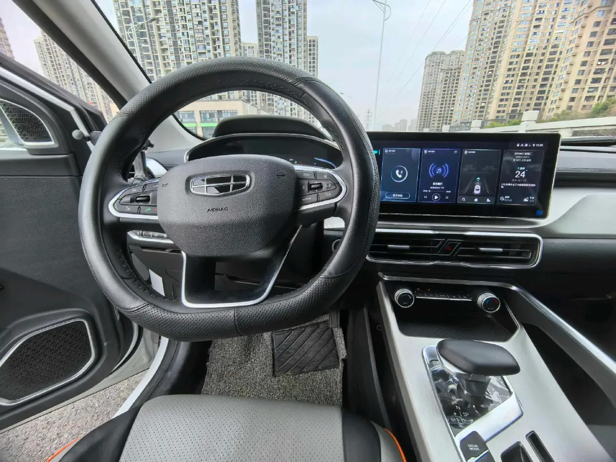 2023 Geely Coolray 1.5T 181HP L4 7DCT,autocango,china used car exporter,china ev exporter,chinese used car exporter,chinese used ev exporter