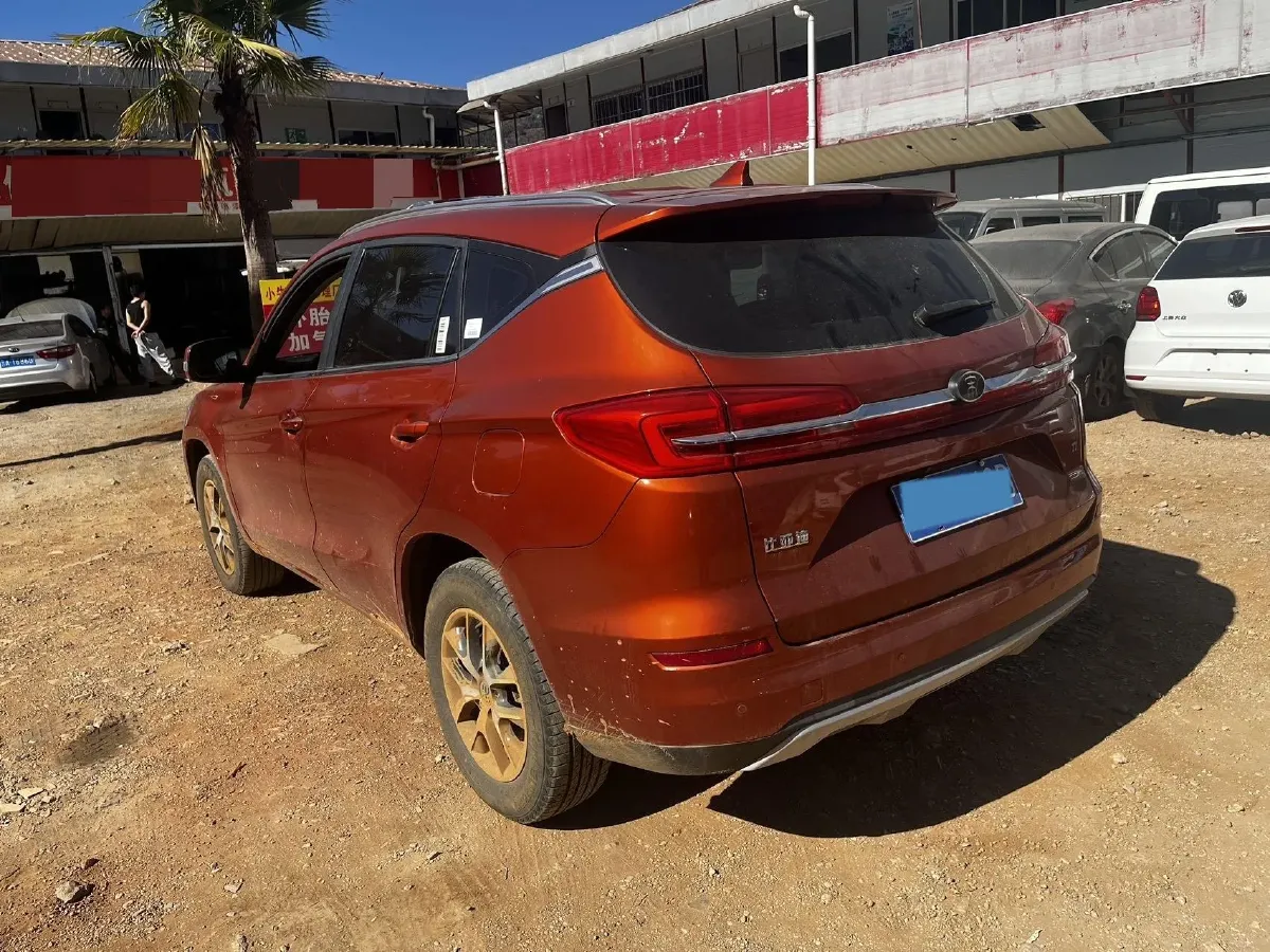 2018 BYD Song 1.5T 154HP L4 6MT,autocango,china used car exporter,china ev exporter,chinese used car exporter,chinese used ev exporter