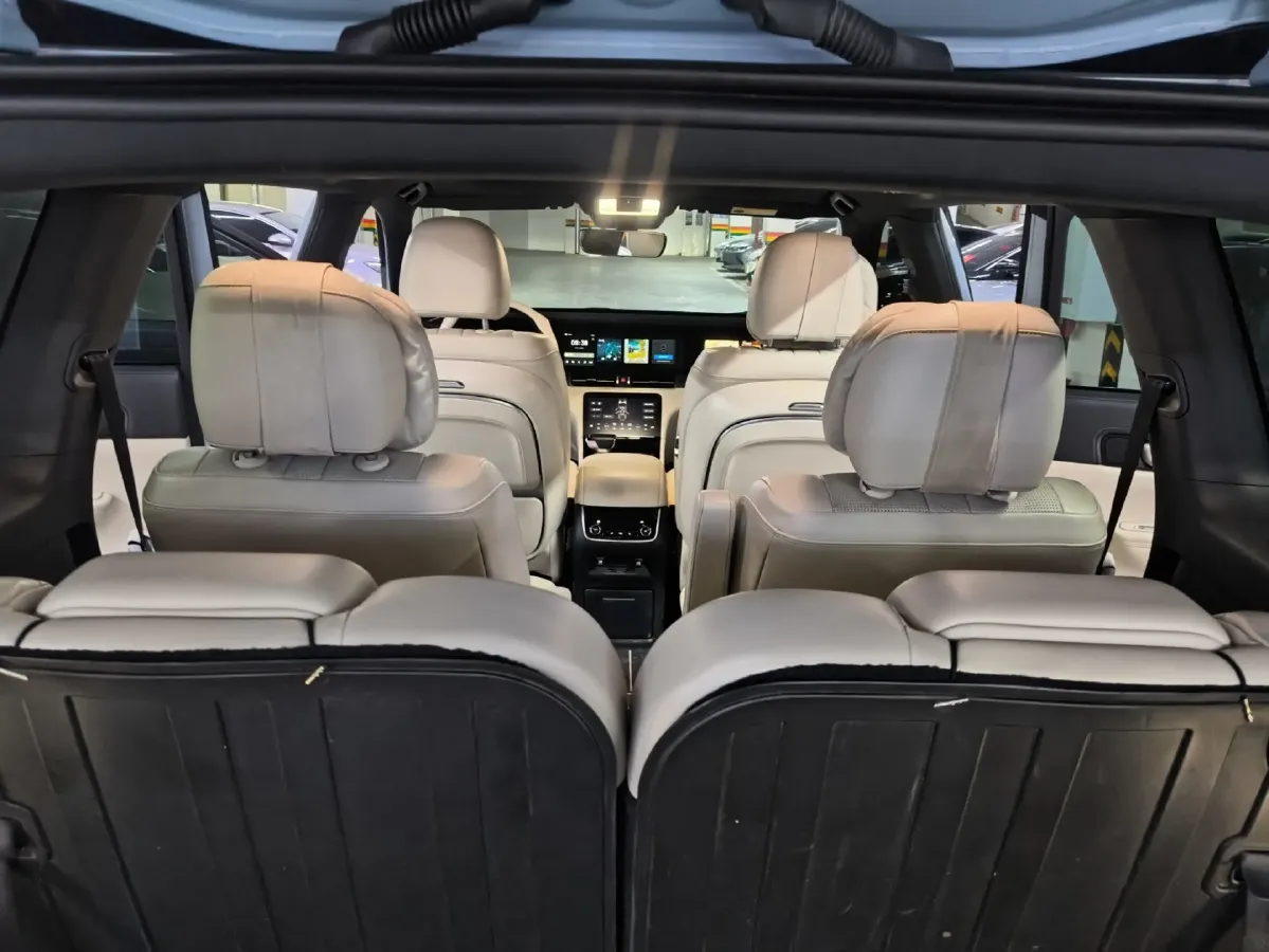 2020 Li ONE Range Extended 131HP REEV 40.5KWH,autocango,china used car exporter,china ev exporter,chinese used car exporter,chinese used ev exporter