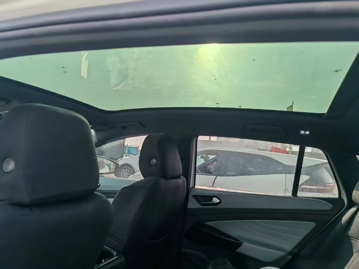 2023 Volkswagen ID.4 X BEV 52.8KWH,autocango,china used car exporter,china ev exporter,chinese used car exporter,chinese used ev exporter