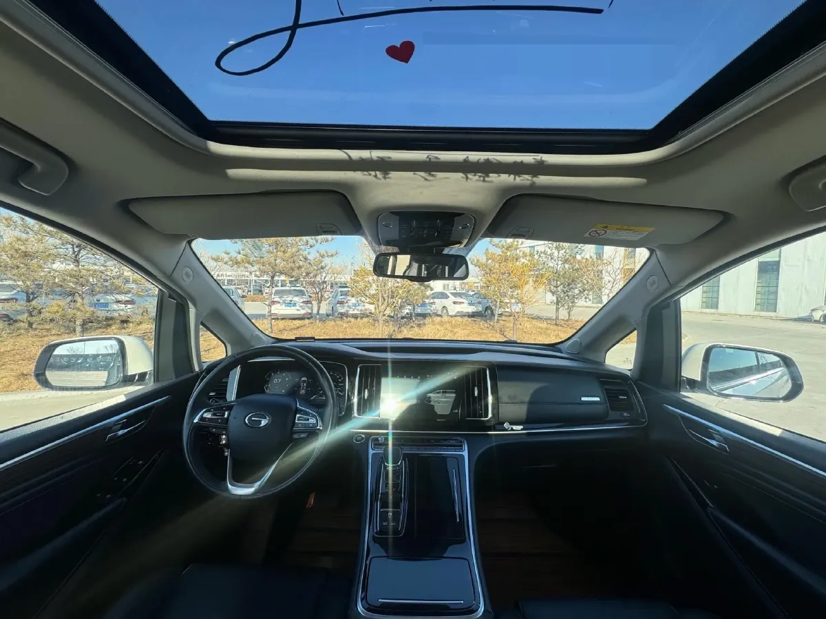 2021 GAC Trumpchi M8 2.0T 252HP L4 8AT,autocango,china used car exporter,china ev exporter,chinese used car exporter,chinese used ev exporter