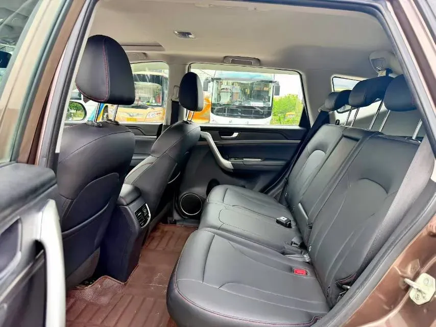 2018 Haval M6 1.5T 150HP L4 6MT,autocango,china used car exporter,china ev exporter,chinese used car exporter,chinese used ev exporter