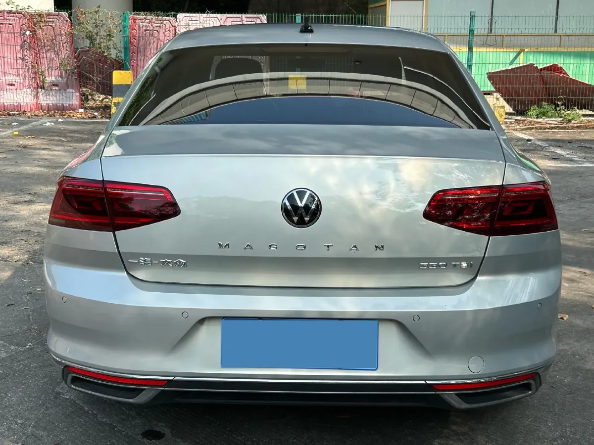 2020 Volkswagen Magotan 2.0T 186HP L4 7DCT,autocango,china used car exporter,china ev exporter,chinese used car exporter,chinese used ev exporter