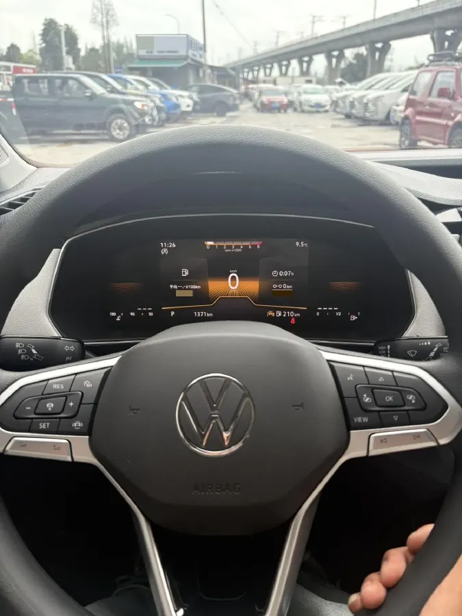 2025 Volkswagen Tharu 1.5L 110HP L4 6AT,autocango,china used car exporter,china ev exporter,chinese used car exporter,chinese used ev exporter