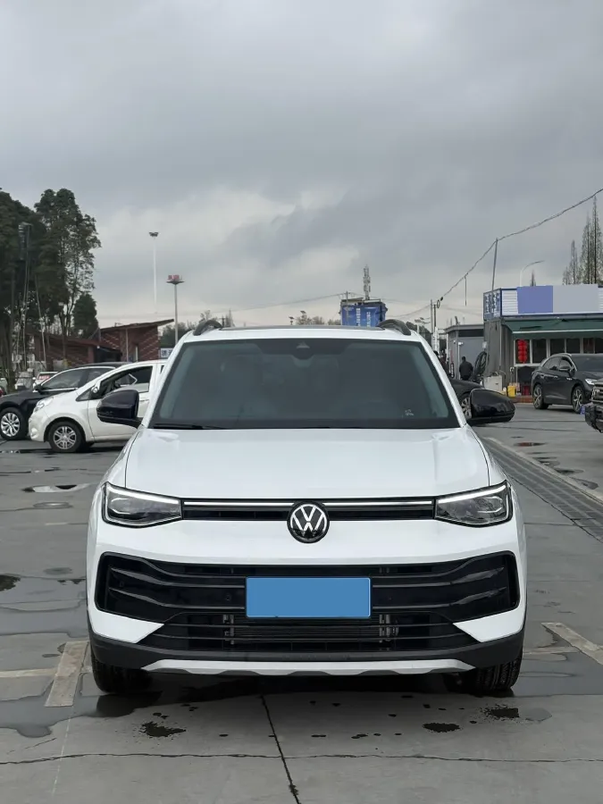 2025 Volkswagen Tharu 1.5L 110HP L4 6AT,autocango,china used car exporter,china ev exporter,chinese used car exporter,chinese used ev exporter