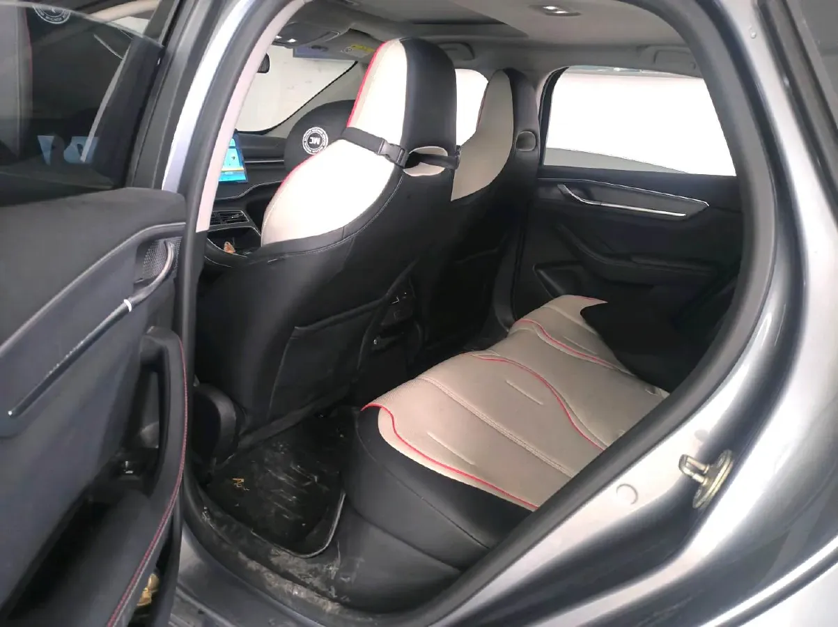 2022 Roewe RX5 MAX 1.5T 181HP L4 6AT,autocango,china used car exporter,china ev exporter,chinese used car exporter,chinese used ev exporter