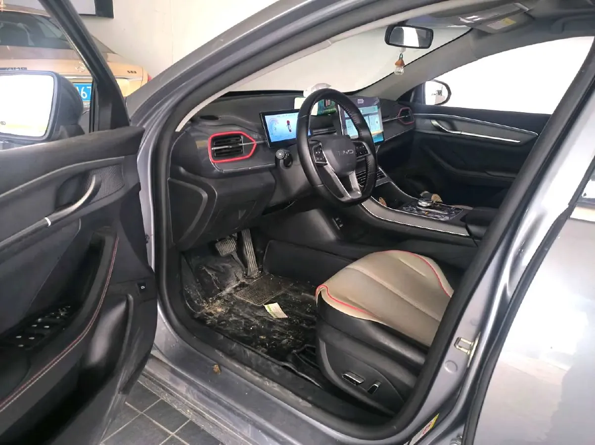 2022 Roewe RX5 MAX 1.5T 181HP L4 6AT,autocango,china used car exporter,china ev exporter,chinese used car exporter,chinese used ev exporter