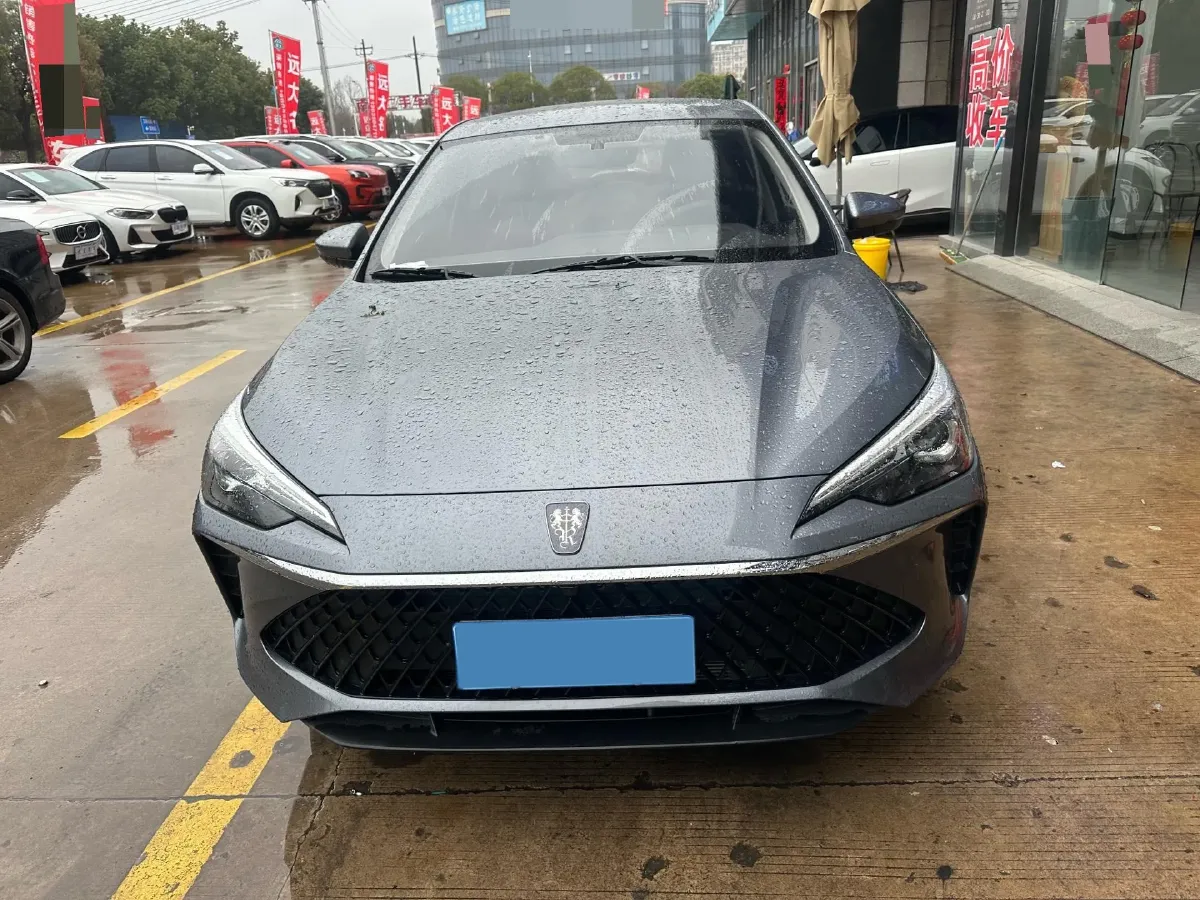 2023 Roewe i5 1.5L 129HP L4 CVT,autocango,china used car exporter,china ev exporter,chinese used car exporter,chinese used ev exporter