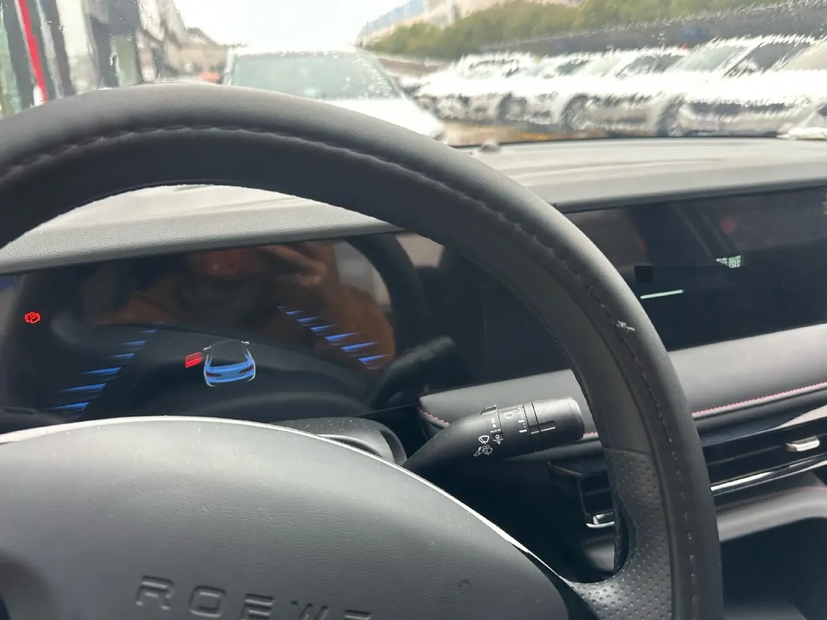 2023 Roewe i5 1.5L 129HP L4 CVT,autocango,china used car exporter,china ev exporter,chinese used car exporter,chinese used ev exporter