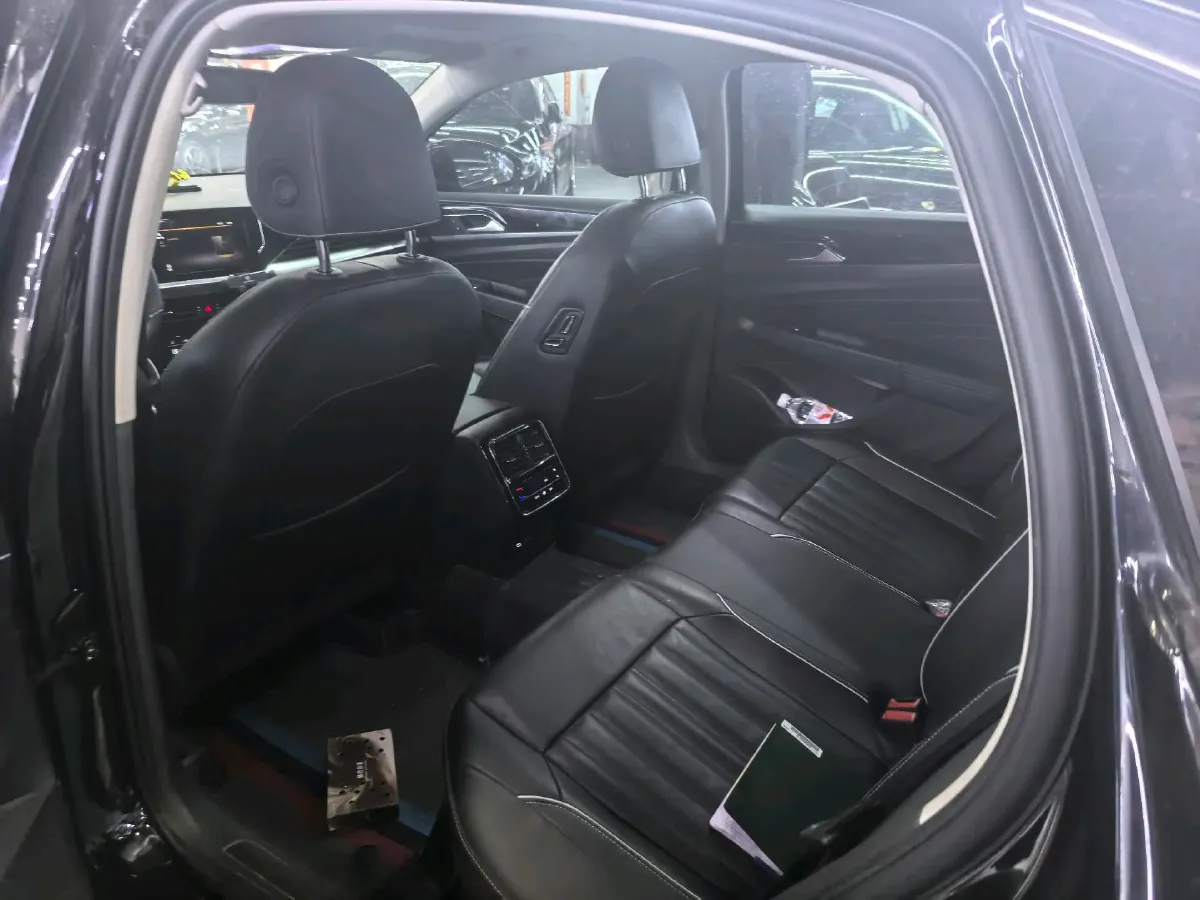 2021 Volkswagen Passat 2.0T 186HP L4 7DCT,autocango,china used car exporter,china ev exporter,chinese used car exporter,chinese used ev exporter