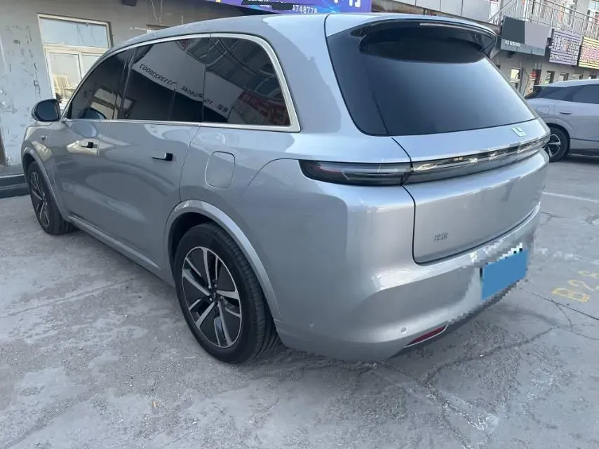 2024 Toyota Granvia 2.5L 189HP L4 E-CVT Hybrid,autocango,china used car exporter,china ev exporter,chinese used car exporter,chinese used ev exporter