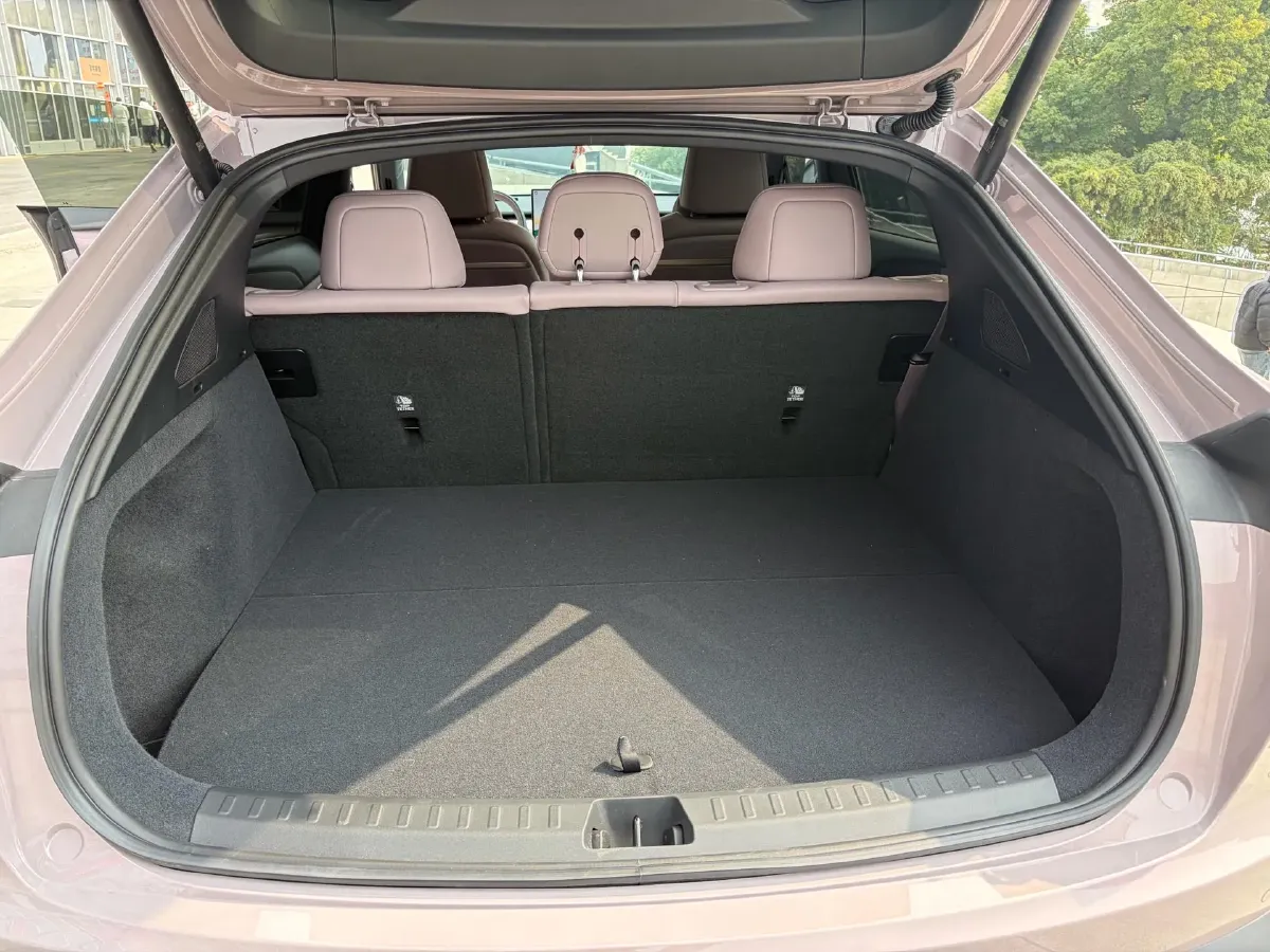 2024 ONVO L60 BEV 60KWH,autocango,china used car exporter,china ev exporter,chinese used car exporter,chinese used ev exporter