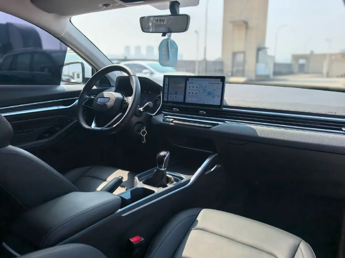 2025 Geely Emgrand 1.5L 127HP L4 5MT,autocango,china used car exporter,china ev exporter,chinese used car exporter,chinese used ev exporter