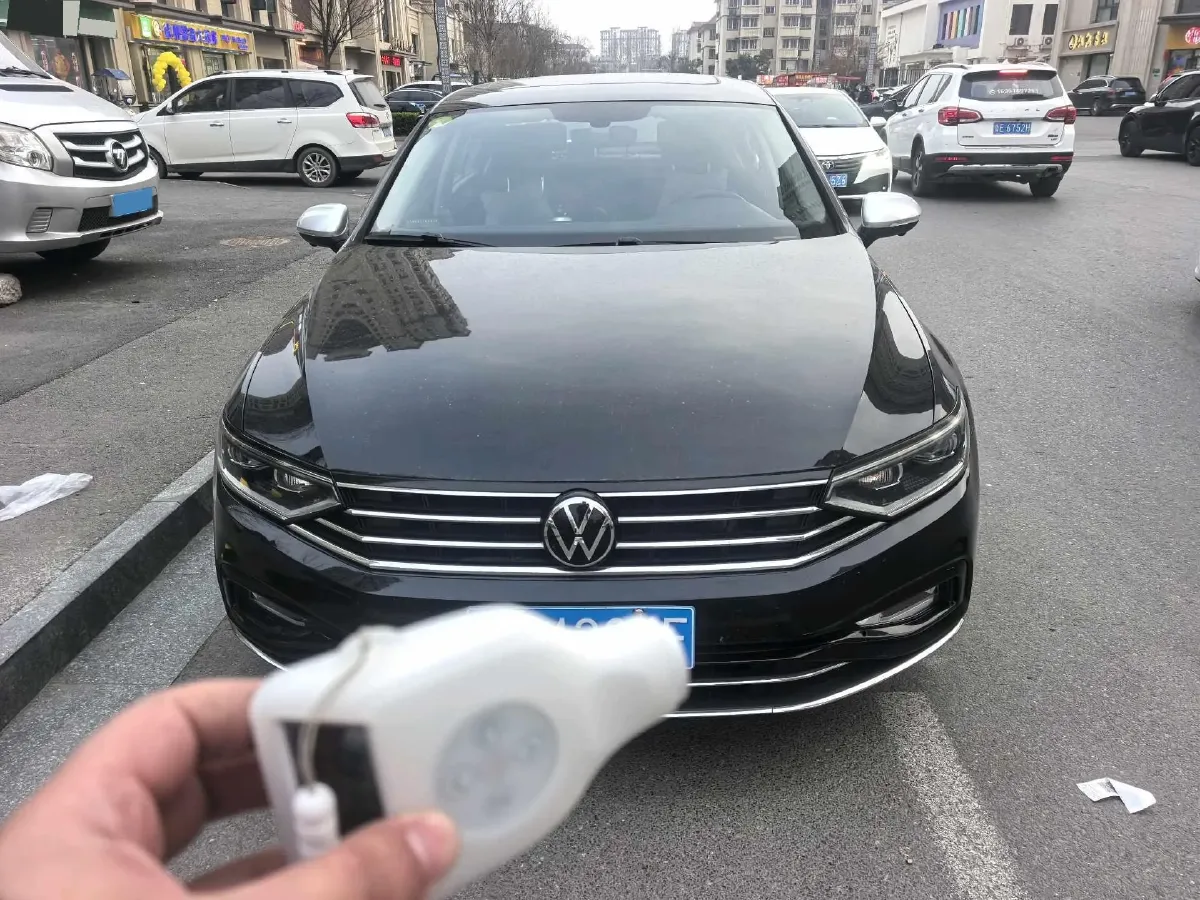 2020 Volkswagen Magotan 2.0T 186HP L4 7DCT,autocango,china used car exporter,china ev exporter,chinese used car exporter,chinese used ev exporter