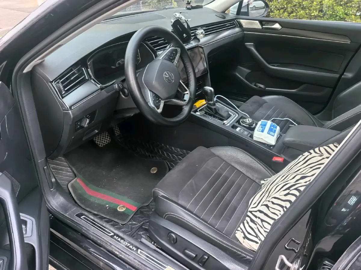 2020 Volkswagen Magotan 2.0T 186HP L4 7DCT,autocango,china used car exporter,china ev exporter,chinese used car exporter,chinese used ev exporter