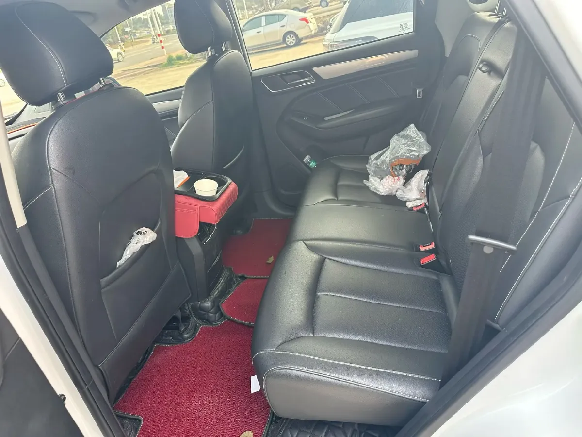 2019 Roewe i6 1.5T 169HP L4 7DCT,autocango,china used car exporter,china ev exporter,chinese used car exporter,chinese used ev exporter