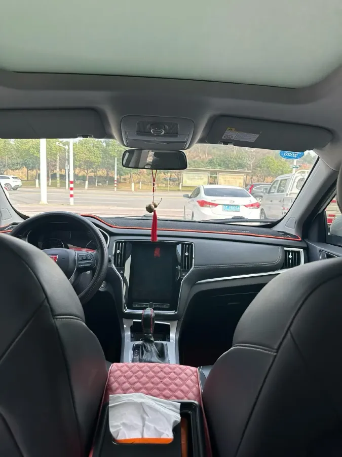 2019 Roewe i6 1.5T 169HP L4 7DCT,autocango,china used car exporter,china ev exporter,chinese used car exporter,chinese used ev exporter