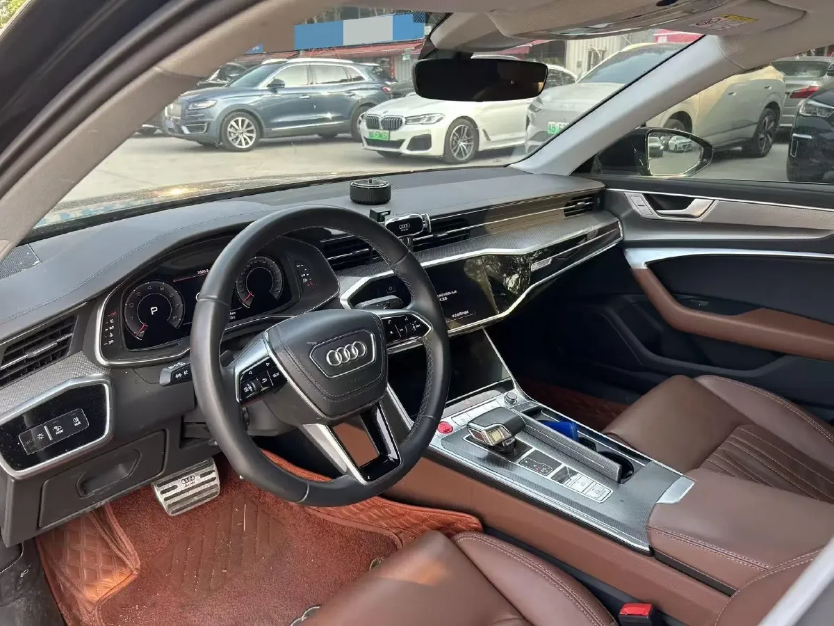 2024 Audi A6L 2.0T 245HP L4 7DCT,autocango,china used car exporter,china ev exporter,chinese used car exporter,chinese used ev exporter