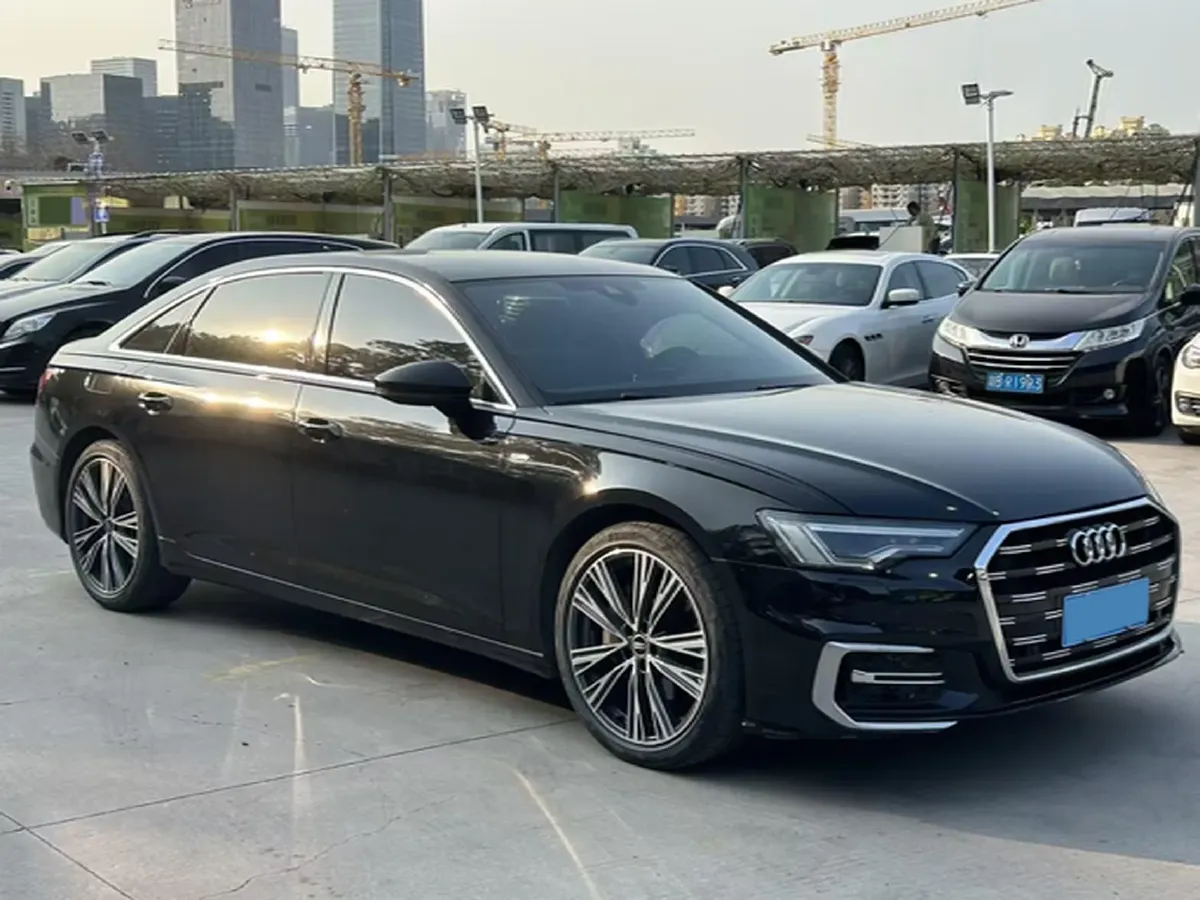2024 Audi A6L 2.0T 245HP L4 7DCT,autocango,china used car exporter,china ev exporter,chinese used car exporter,chinese used ev exporter