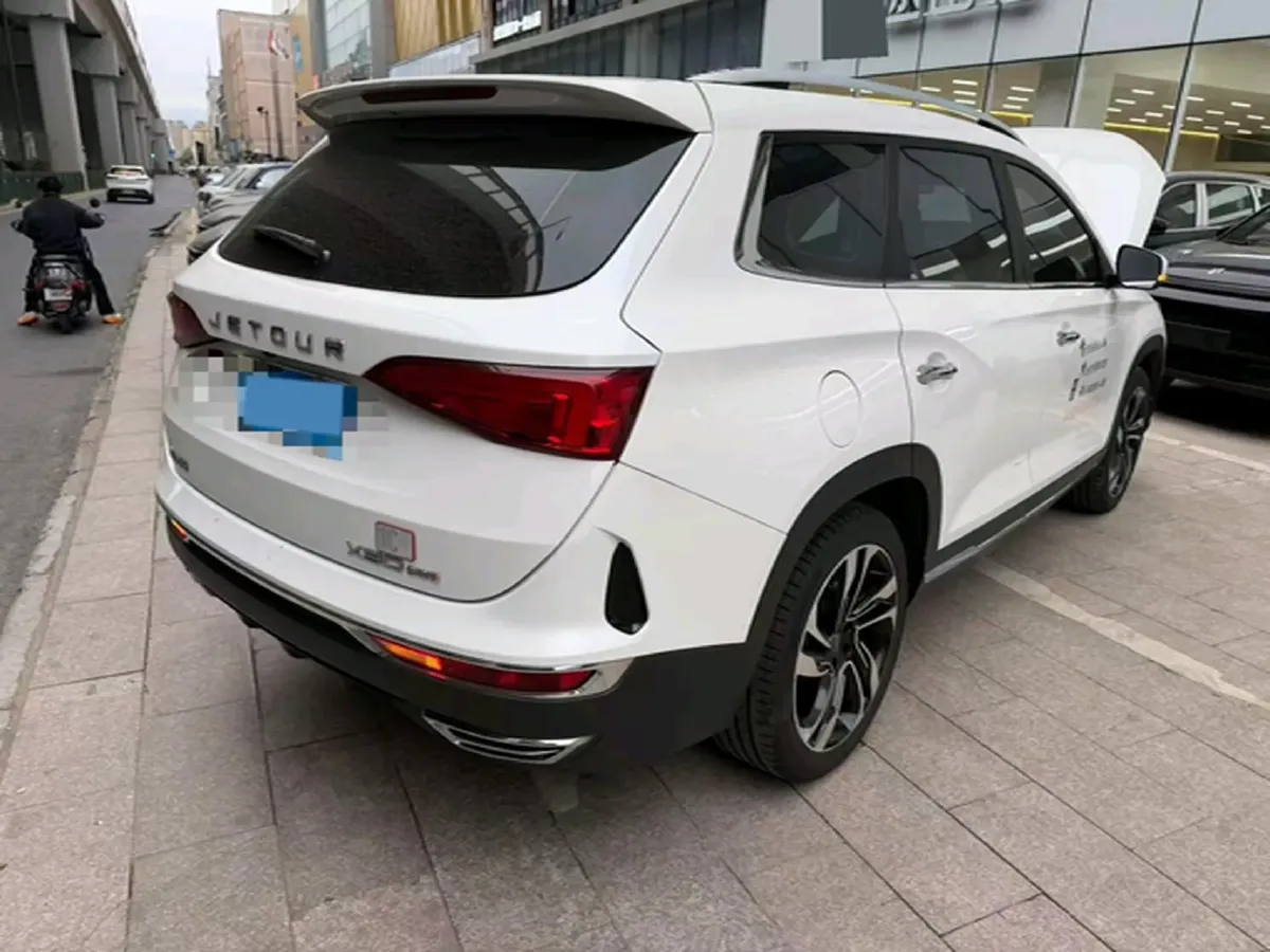 2019 Jetour X90 1.5T 156HP L4 6MT,autocango,china used car exporter,china ev exporter,chinese used car exporter,chinese used ev exporter
