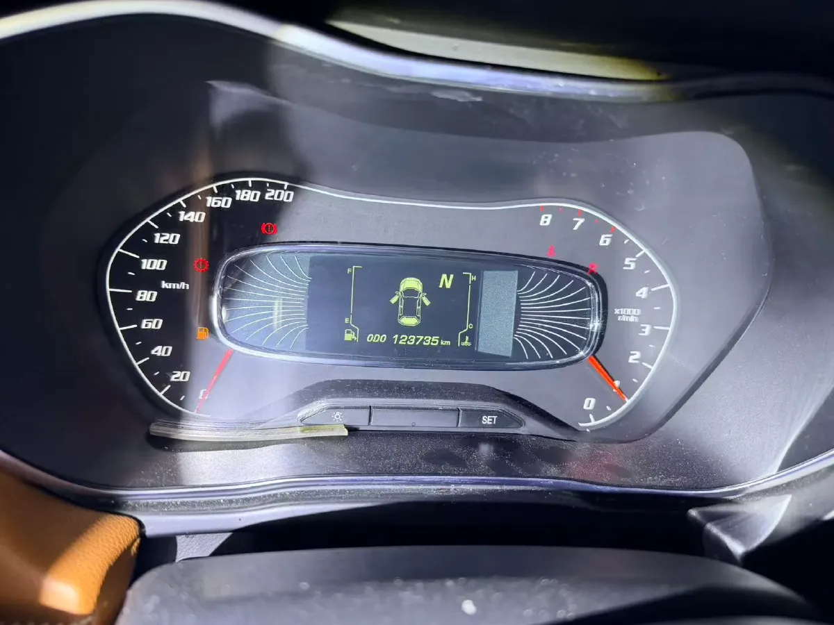 2017 HaiMa S5 Young Edition 1.6L 122HP L4 5MT,autocango,china used car exporter,china ev exporter,chinese used car exporter,chinese used ev exporter