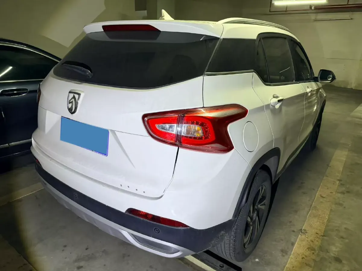 2017 HaiMa S5 Young Edition 1.6L 122HP L4 5MT,autocango,china used car exporter,china ev exporter,chinese used car exporter,chinese used ev exporter