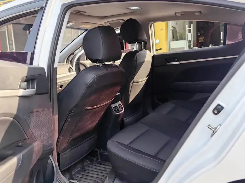 2016 Hyundai Elantra 1.6L 130HP L4 6AT,autocango,china used car exporter,china ev exporter,chinese used car exporter,chinese used ev exporter