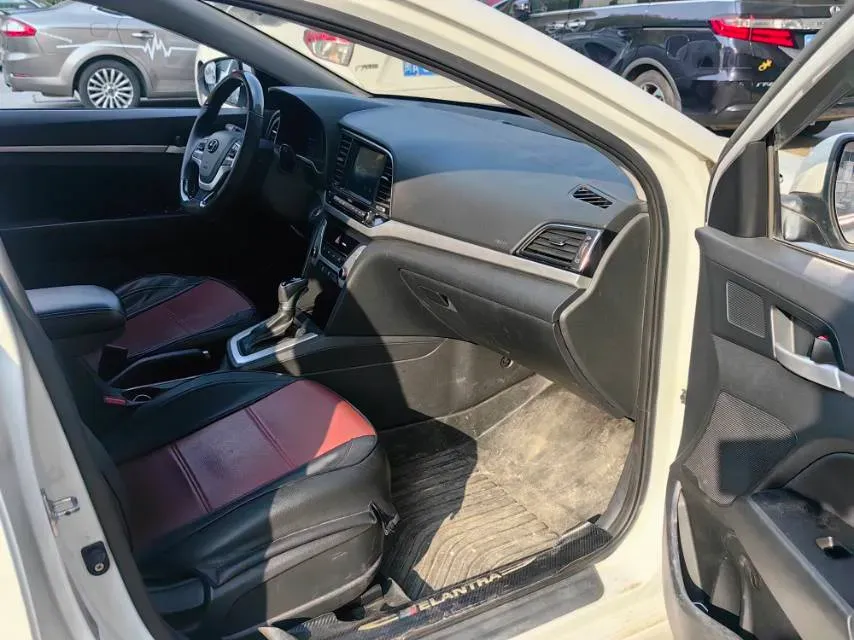 2016 Hyundai Elantra 1.6L 130HP L4 6AT,autocango,china used car exporter,china ev exporter,chinese used car exporter,chinese used ev exporter