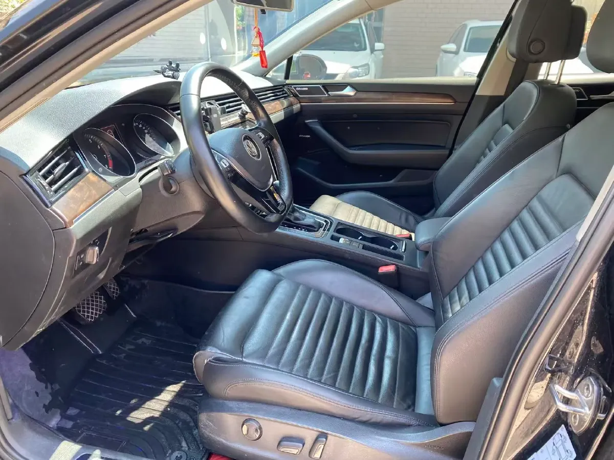 2019 Chevrolet Malibu XL 2.0T 241HP L4 9AT,autocango,china used car exporter,china ev exporter,chinese used car exporter,chinese used ev exporter